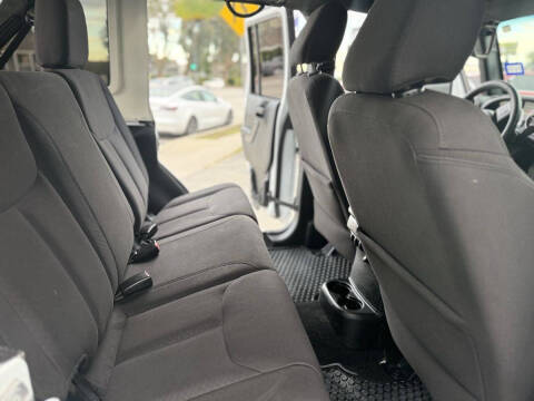 2015 Jeep Wrangler Unlimited Sport