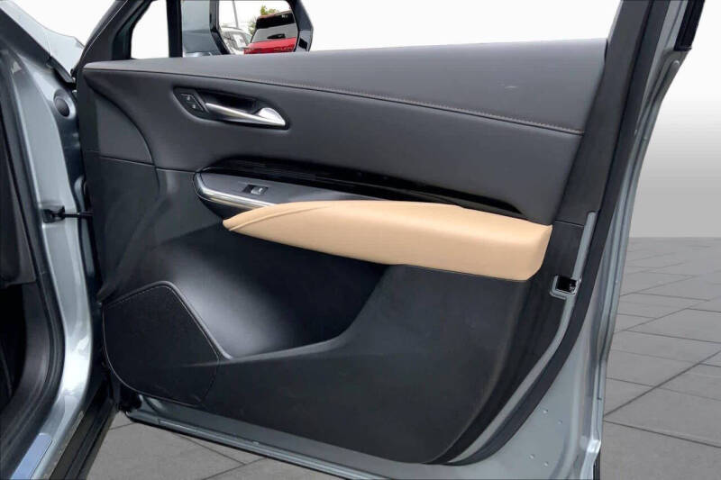 2024 Cadillac XT4 Luxury