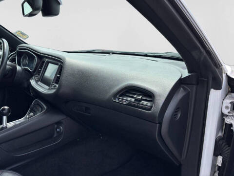 2015 Dodge Challenger R/T Plus