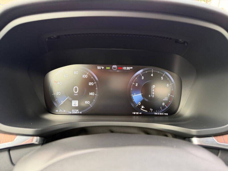 2020 Volvo S60 T5 Momentum