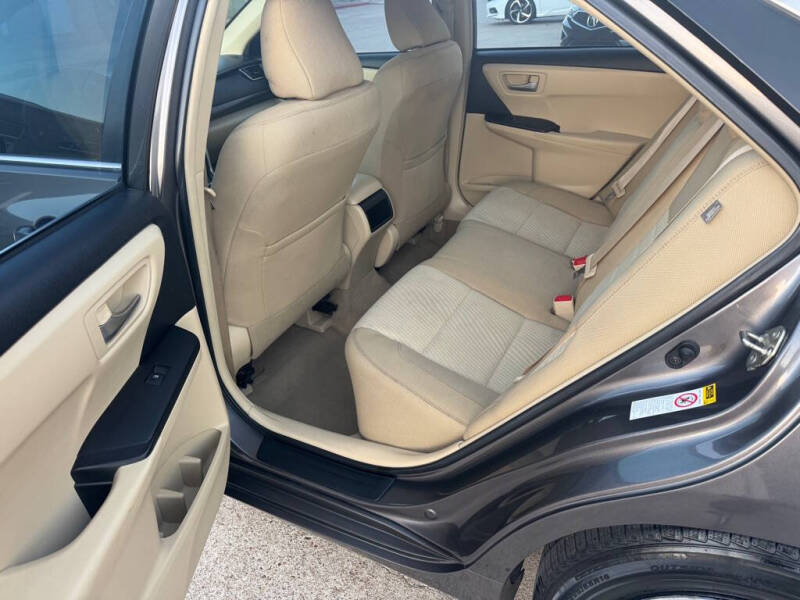 2017 Toyota Camry Hybrid