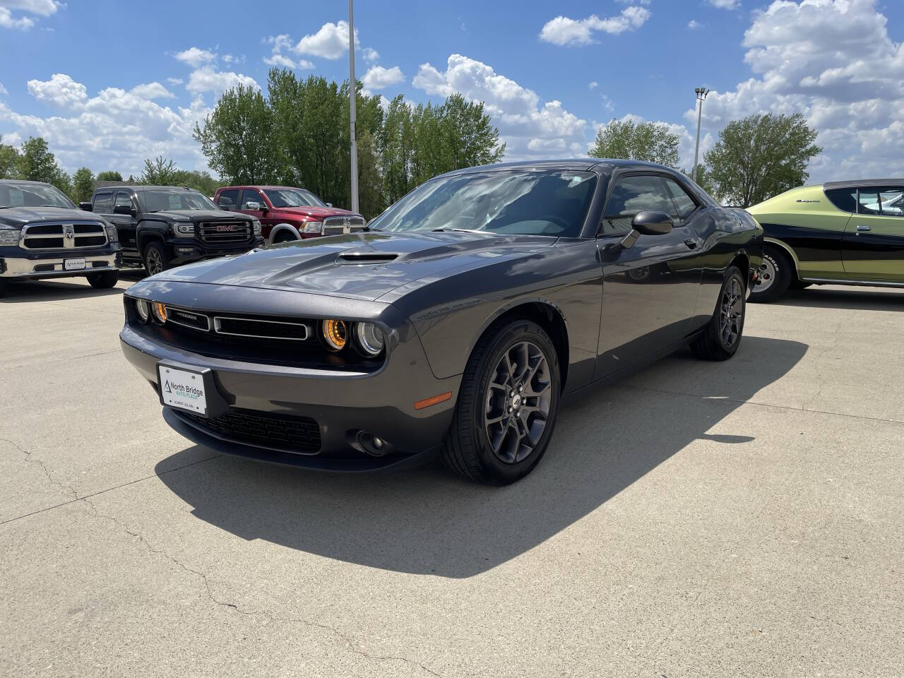 2018 Dodge Challenger GT photo 2
