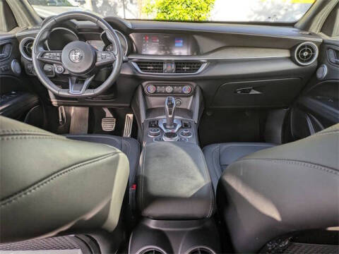 2022 Alfa Romeo Stelvio Ti