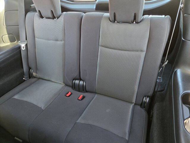 2019 Nissan Pathfinder SV