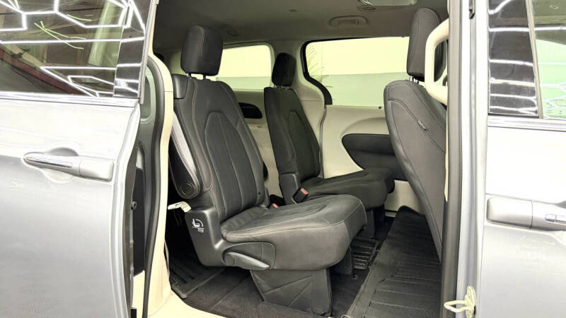 2019 Chrysler Pacifica Touring Plus