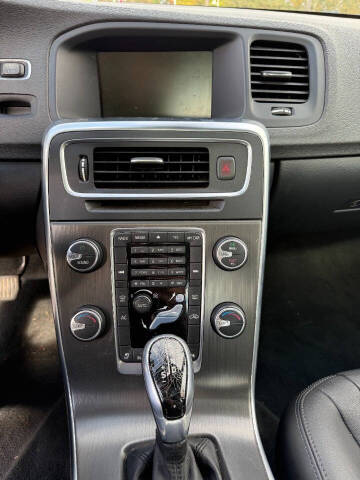 2015 Volvo S60 T5 Premier