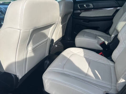 2018 Ford Explorer Platinum