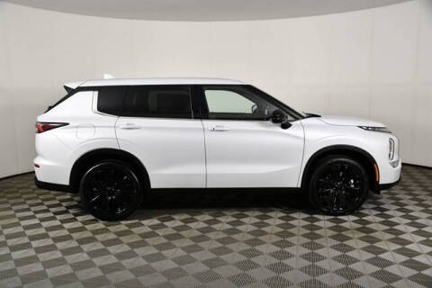 2026 Mitsubishi Outlander LE