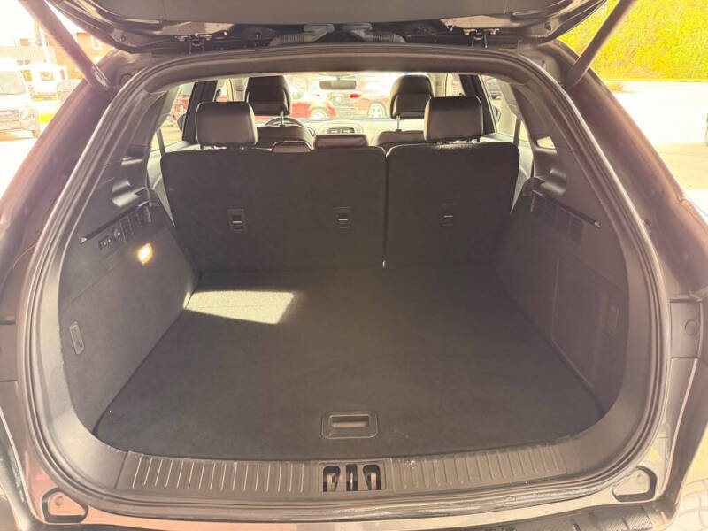 2019 Lincoln Nautilus Select
