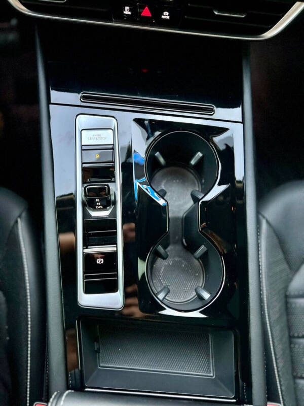 2024 Volkswagen Atlas SEL 4Motion