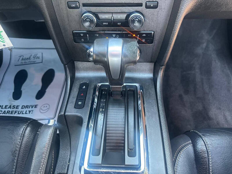 2012 Ford Mustang V6 Premium