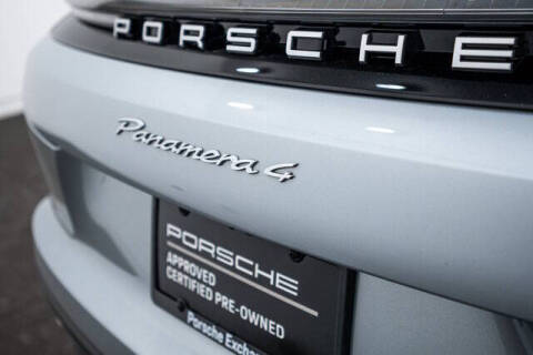 2025 Porsche Panamera 4