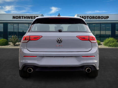 2022 Volkswagen Golf GTI SE