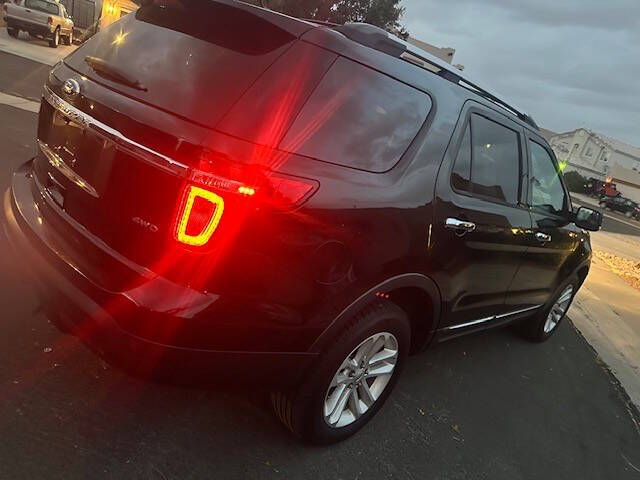 2014 Ford Explorer XLT photo 32