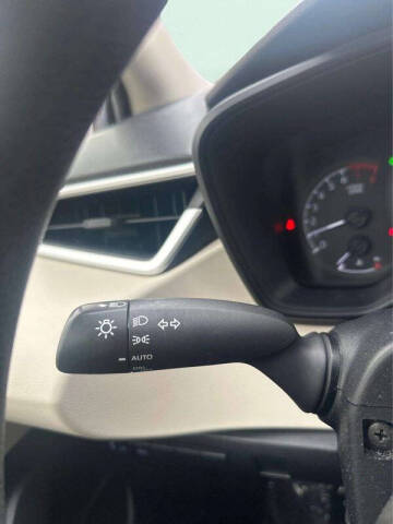 2020 Toyota Corolla LE