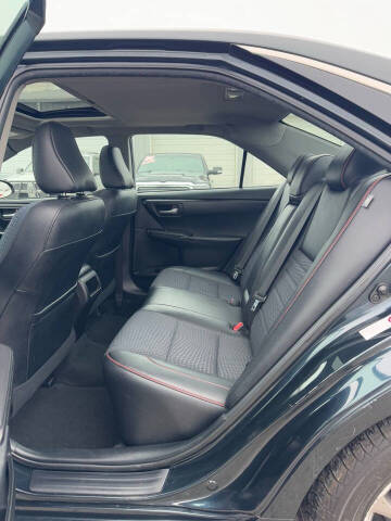 2015 Toyota Camry SE