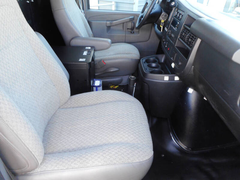 2016 Chevrolet Express 2500