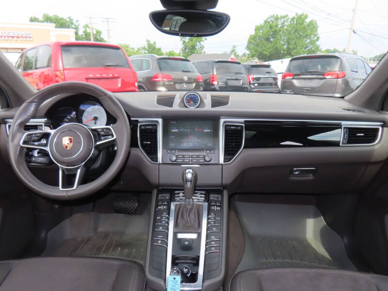 2017 Porsche Macan S