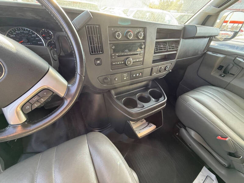 2017 Chevrolet Express LS 3500