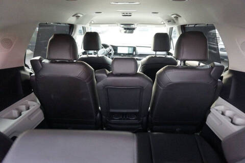 2022 Kia Carnival EX