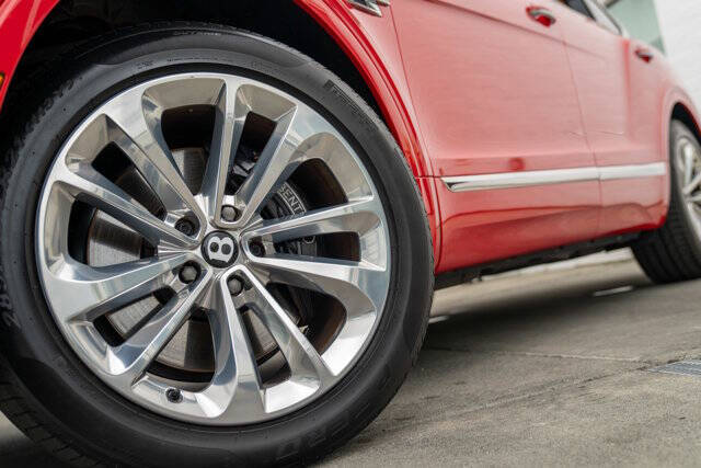 2017 Bentley Bentayga 6