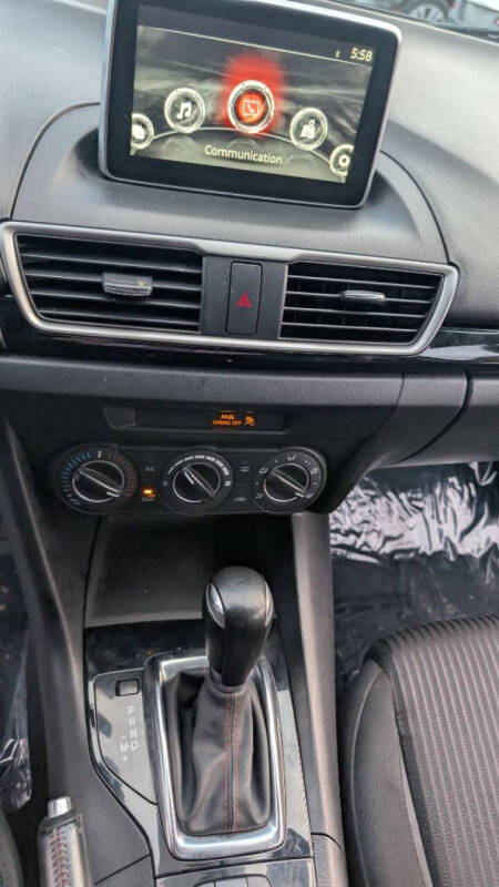 2016 Mazda MAZDA3 i Touring