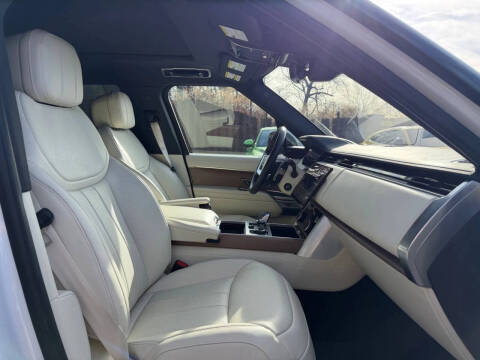 2023 Land Rover Range Rover P530 SE LWB