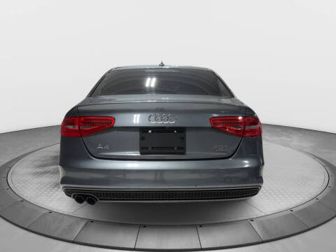 2016 Audi A4 2.0T quattro Premium Plus