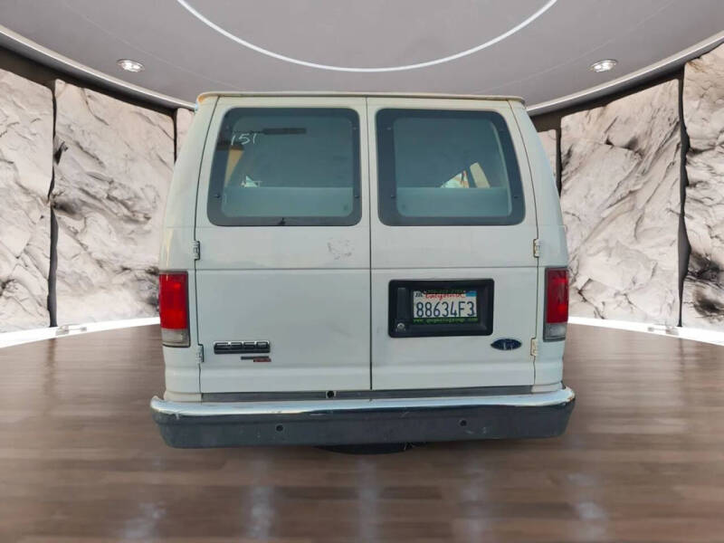 2007 Ford E-Series E-350 SD XLT