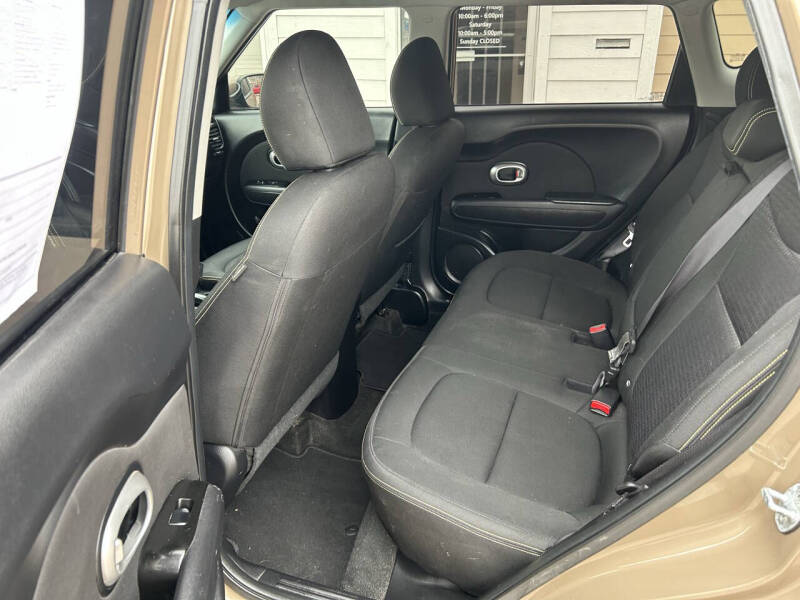2014 Kia Soul +