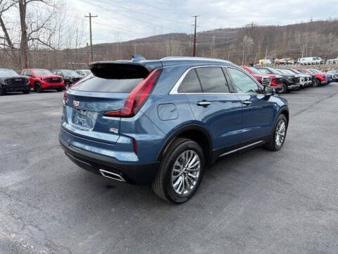 2024 Cadillac XT4 Premium Luxury