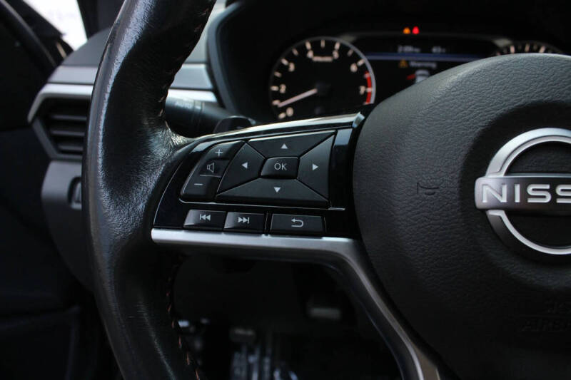 2023 Nissan Altima 2.5 SR