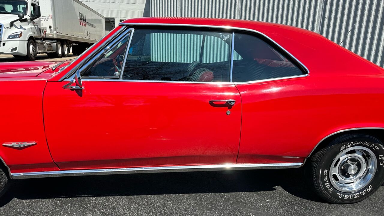 1966 Pontiac GTO 44