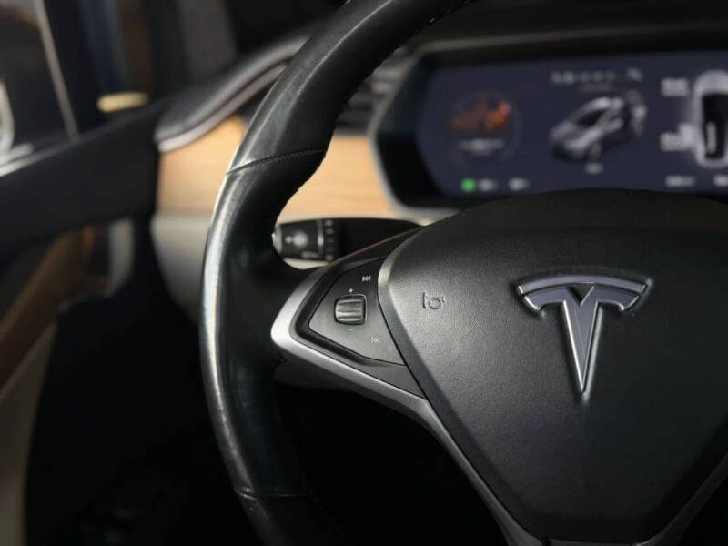 2020 Tesla Model X Long Range Plus