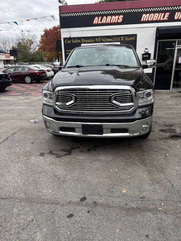 2017 RAM 1500 Laramie