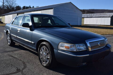 2008 Mercury Grand Marquis for sale at CAR TRADE in Slatington PA