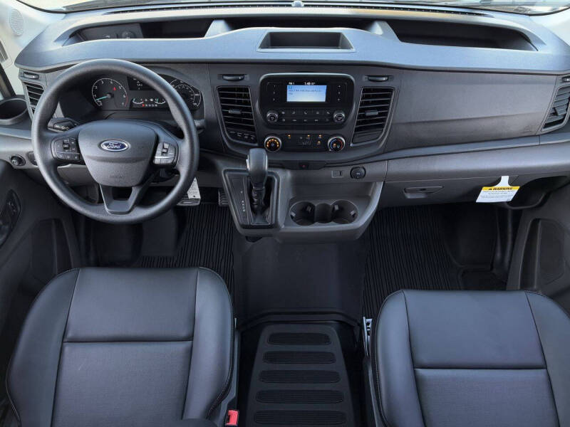2025 Ford Transit 250
