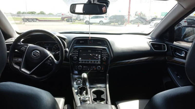 2016 Nissan Maxima