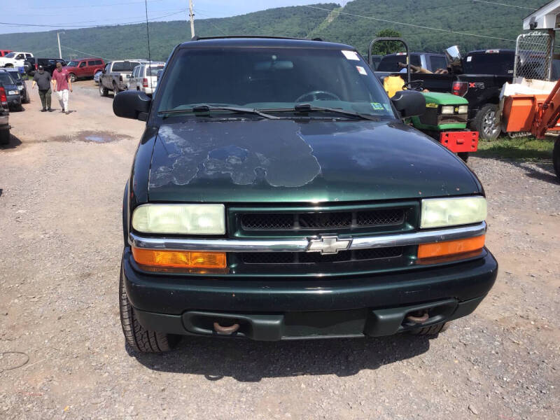 2004 Chevrolet Blazer LS's photo
