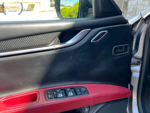 2015 Maserati Ghibli