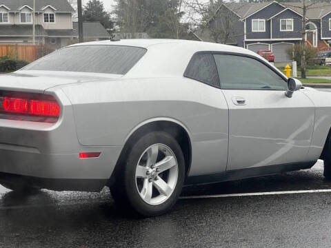 2010 Dodge Challenger SE