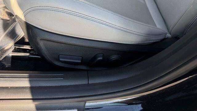 2023 Genesis G70