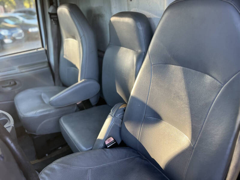 2006 Ford E-Series E-450 SD