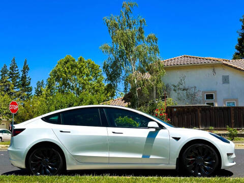 2023 Tesla Model 3 Performance