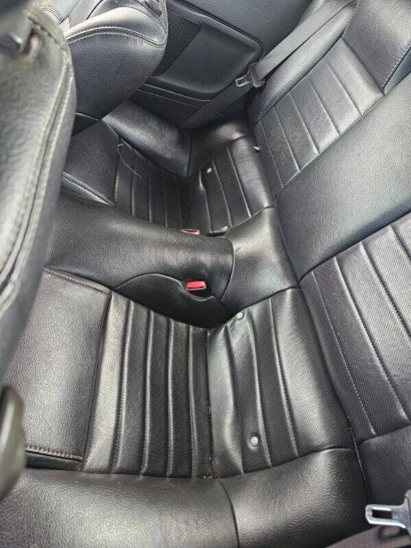 2010 Ford Mustang V6