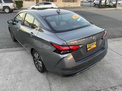 2021 Nissan Versa SV