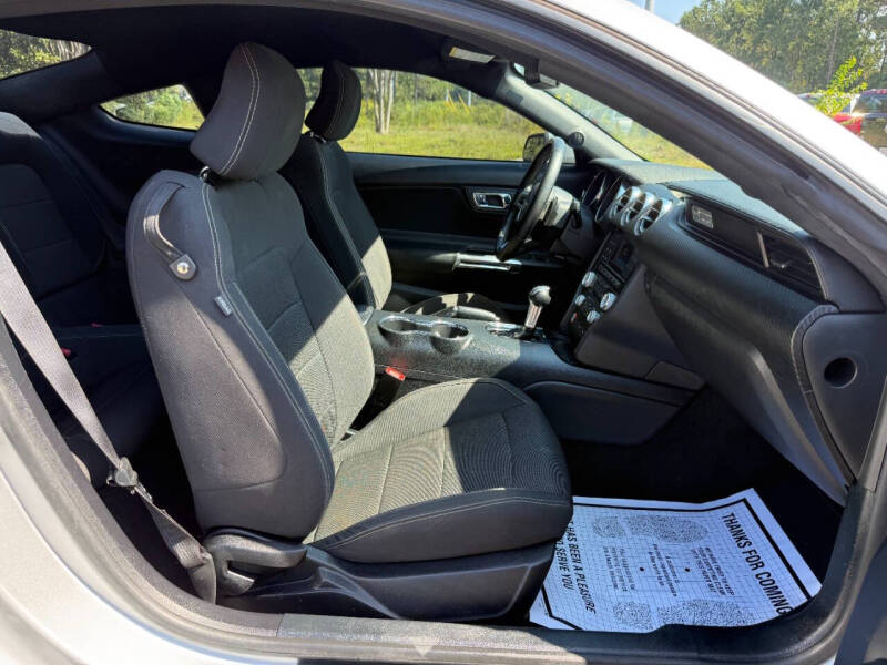 2016 Ford Mustang V6