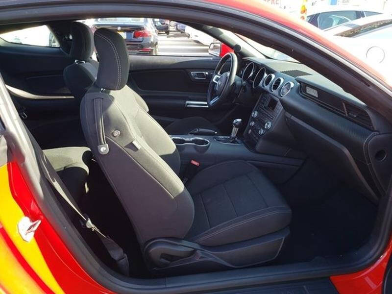 2017 Ford Mustang V6