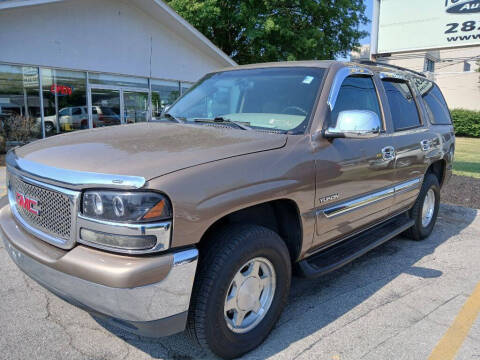 2004 GMC Yukon for sale at Lakeshore Auto Wholesalers in Amherst OH