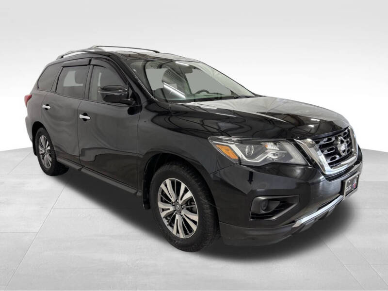 2019 Nissan Pathfinder S